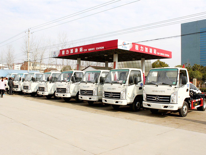 凱馬勾臂垃圾車-4方