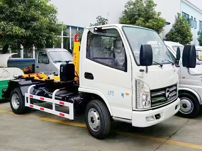 凱馬勾臂垃圾車-4方