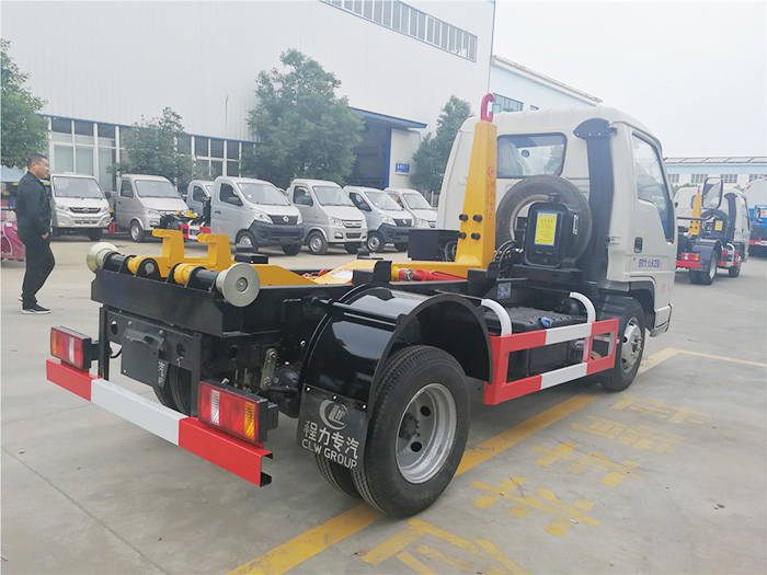 福田小卡勾臂垃圾車(chē)-4方