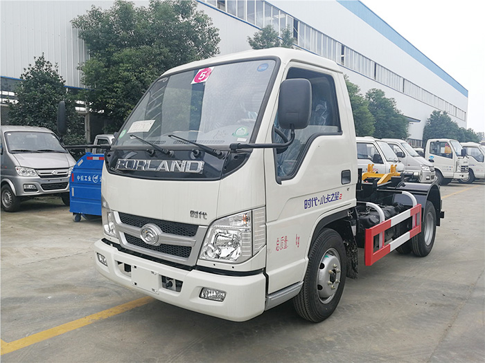 福田小卡勾臂垃圾車(chē)-4方