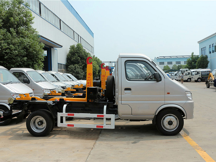 長安勾臂垃圾車-4方