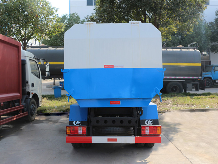 福田小卡掛桶垃圾車-3方
