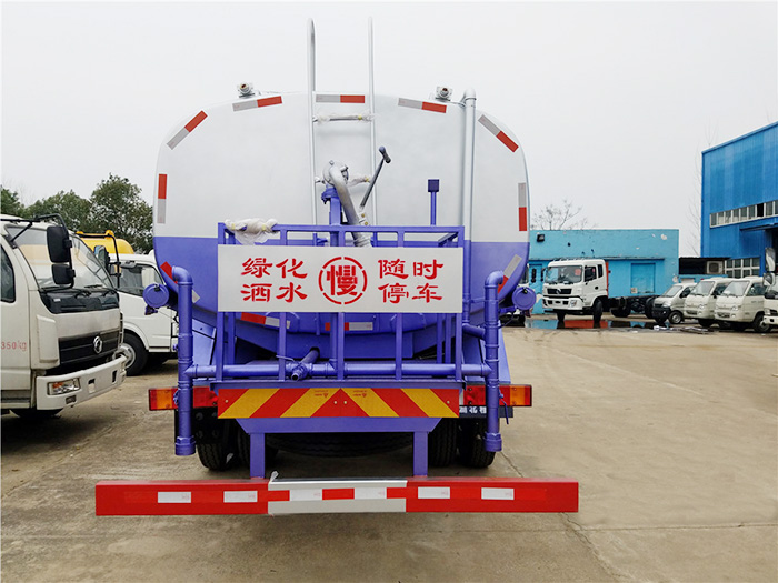 東風創(chuàng)普灑水車-12方