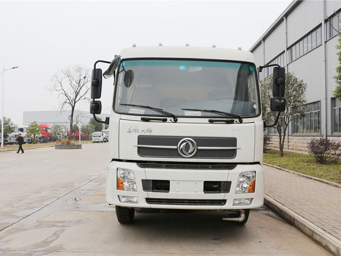 東風(fēng)天錦抑塵噴霧車-10方