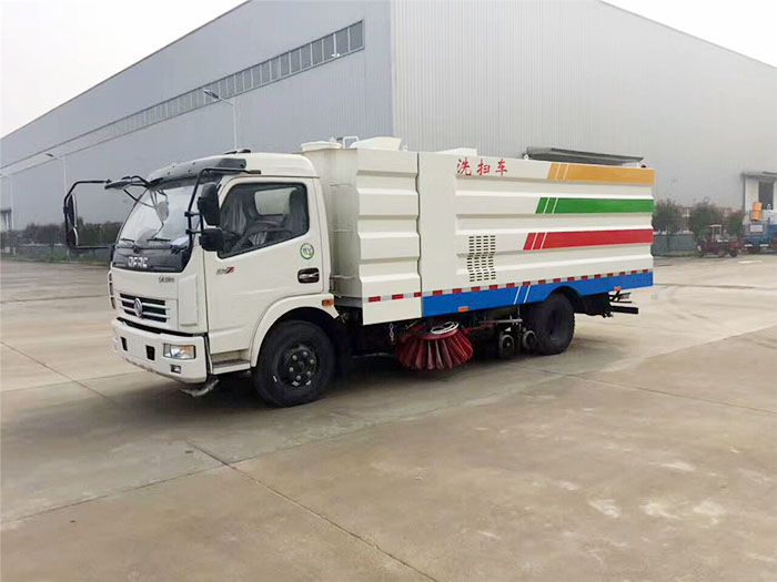 東風多利卡洗掃車