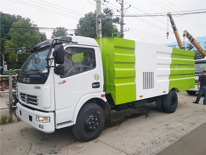 大多利卡吸塵車