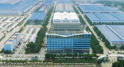 廣西北海某物業(yè)公司訂購(gòu)10臺(tái)洗掃車和25臺(tái)道路清洗車