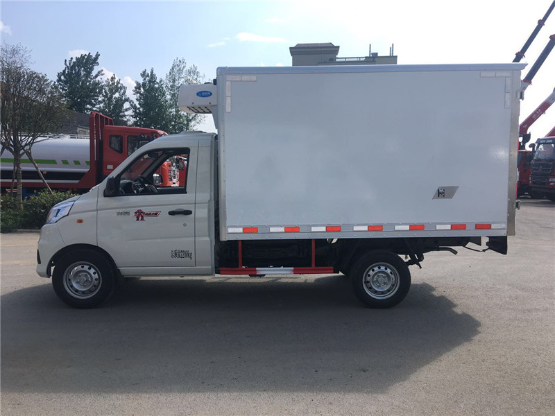 國(guó)六 福田祥菱V1冷藏車