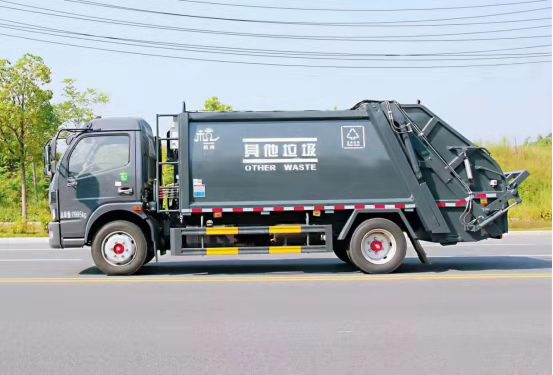 東風多利卡8方壓縮式垃圾車