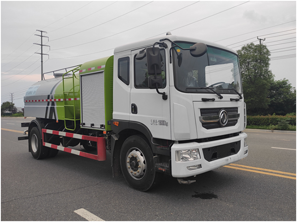 東風(fēng)12方純電動(dòng)灑水車