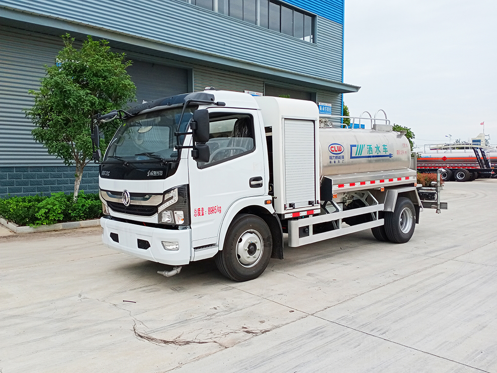 東風(fēng)5方純電動(dòng)灑水車