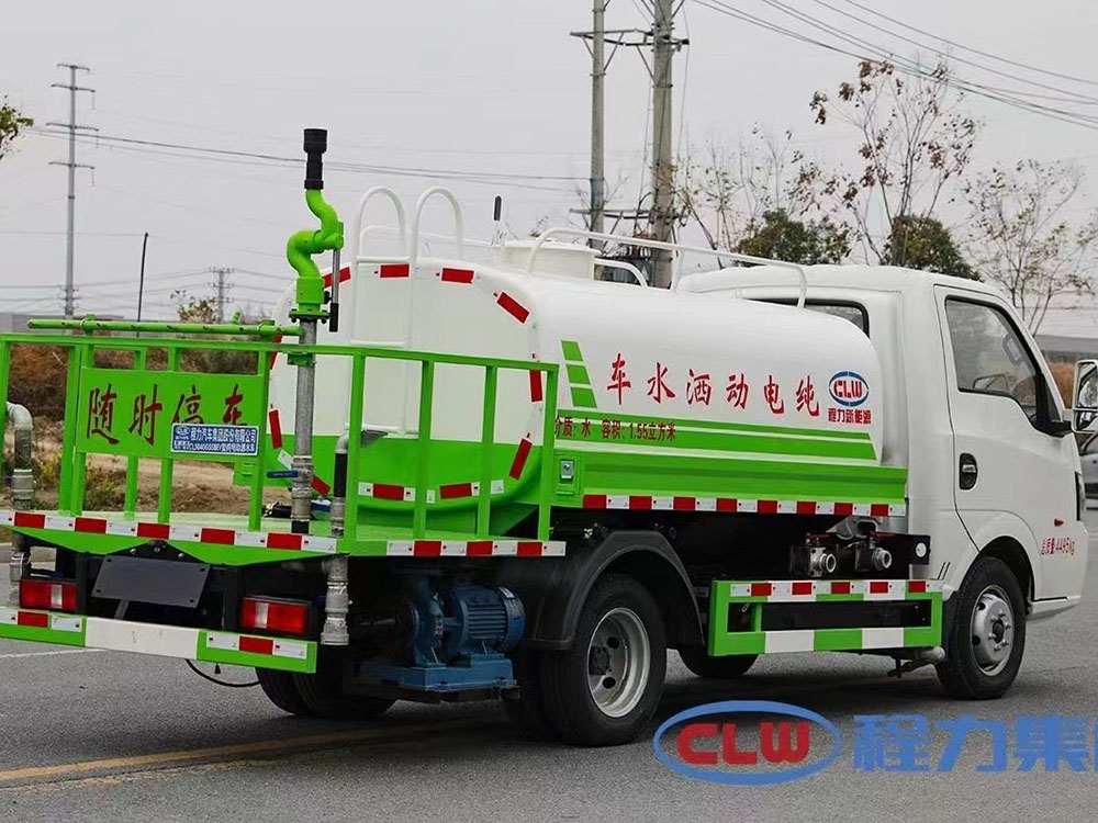 東風3方電動灑水車