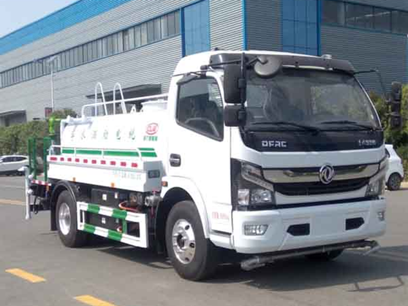 東風(fēng)多利卡5方純電動(dòng)灑水車(chē)