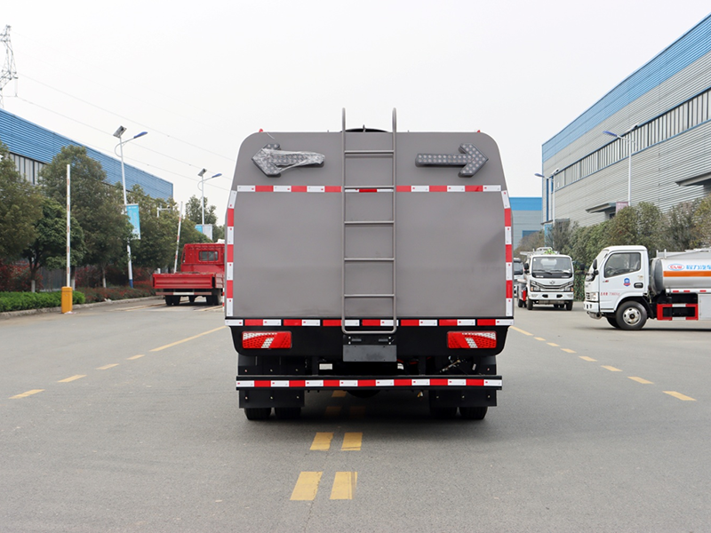 CL5120GQXBEV型純電動護欄清洗車